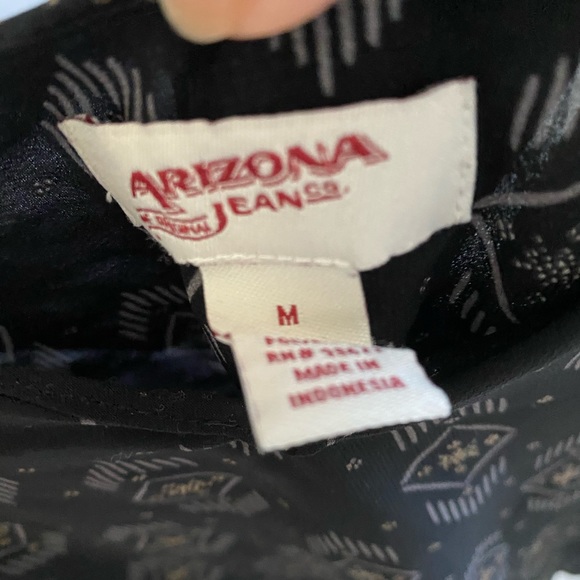 Stylish Top - Picture 3 of 3